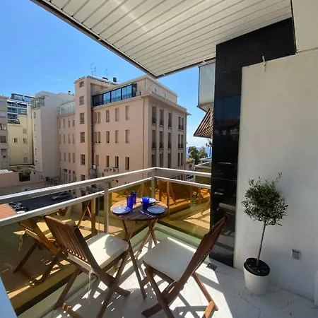 Appartement Le Royal, Spacious Seaside Rooftop And Pool Nice