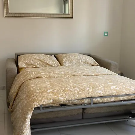 Apartment Le Royal, Spacious Seaside Rooftop And Pool