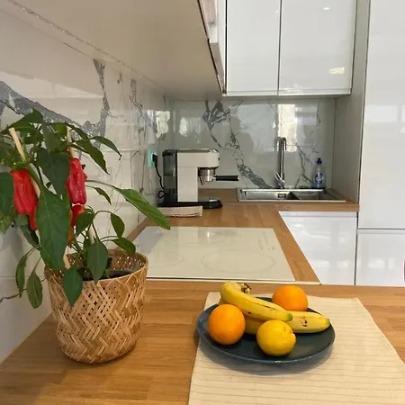 Apartment Le Royal, Spacious Seaside Rooftop And Pool *